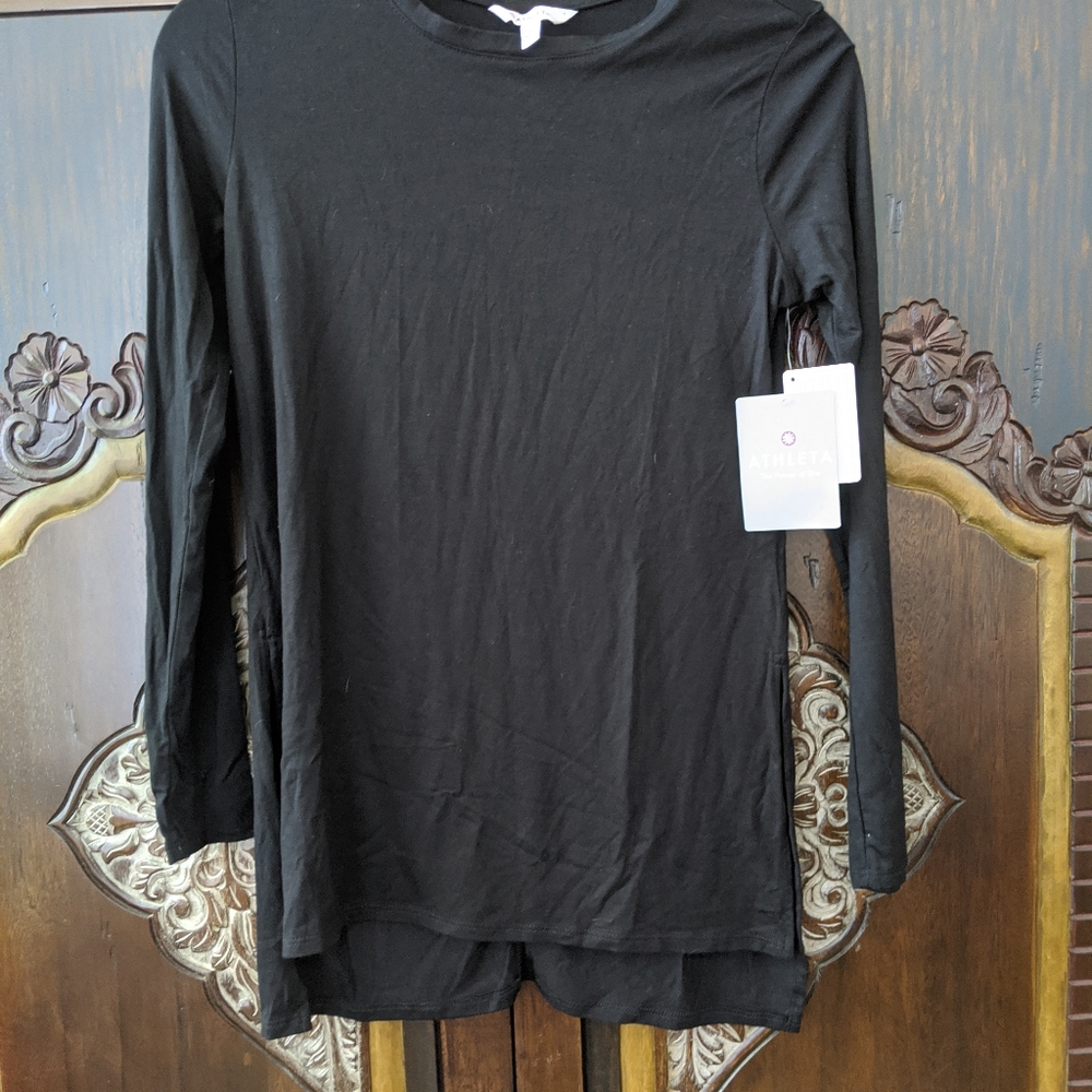 NWT Athleta Long and Lean Shirt